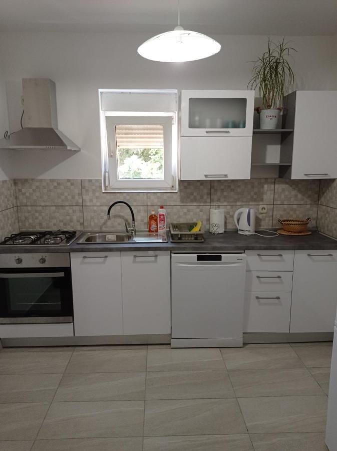 Apartman Vesna Pag Leilighet Pag Town Eksteriør bilde